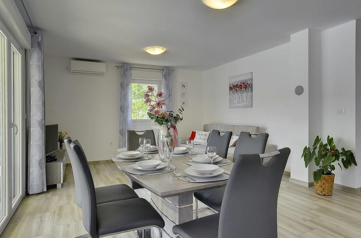 Villa Fiorina Krnica Сasa de vacaciones